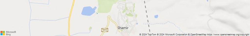 לוכדי נחשים בקיבוץ שמיר